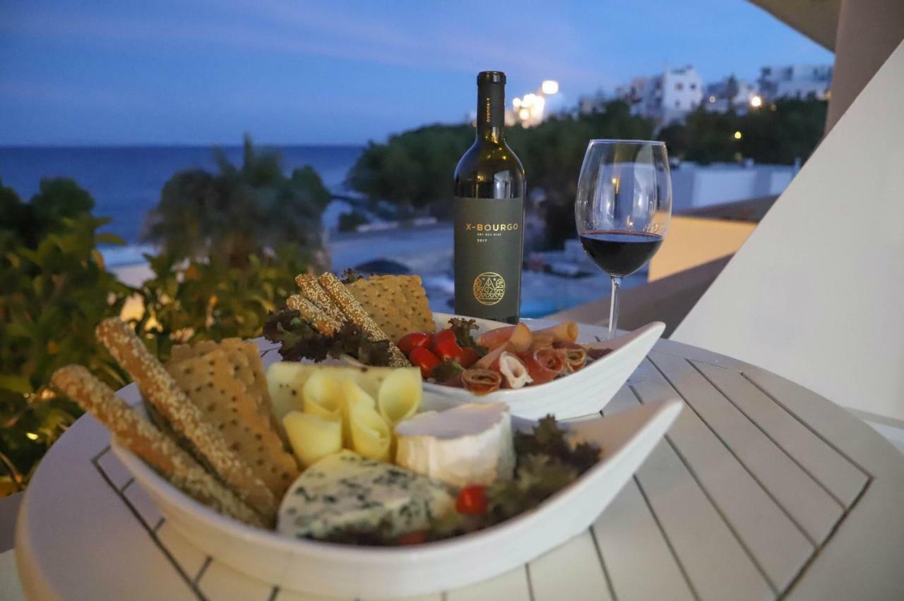 Aeolos Bay Tínos المظهر الخارجي الصورة